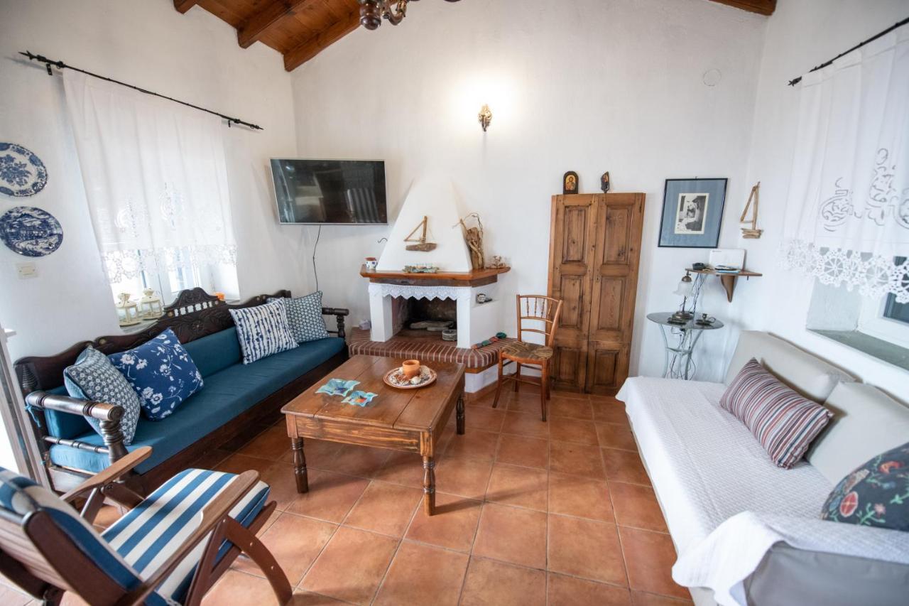 Villa Marouda Glossa Extérieur photo